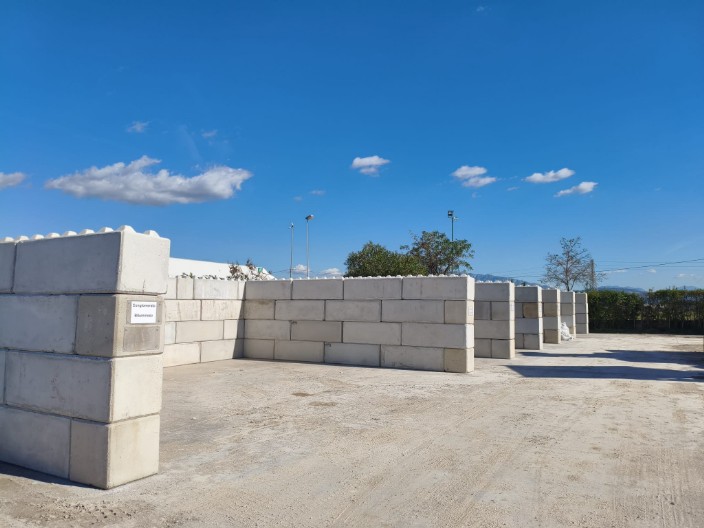 Box stoccaggio rifiuti e materiali 1